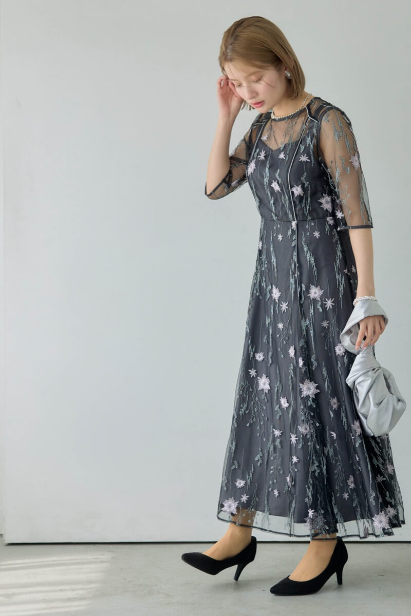 ブラックのフラワーチュールドレスの商品画像13