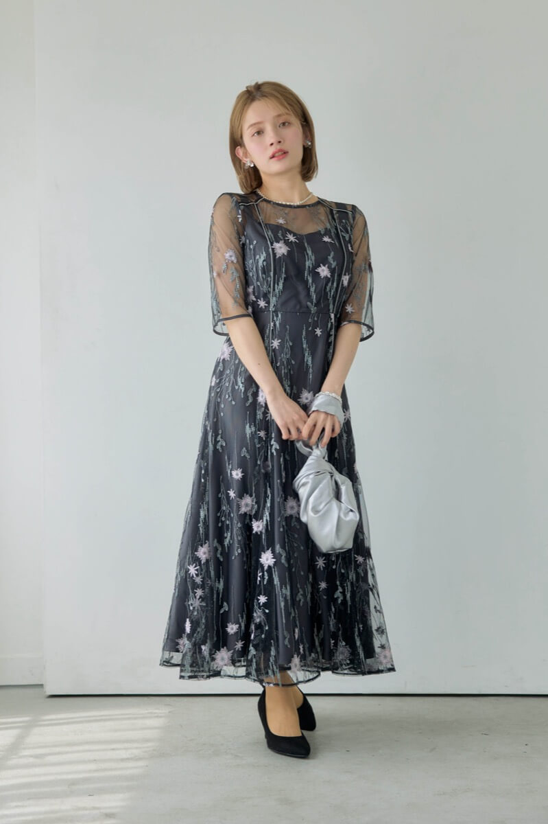 ブラックのフラワーチュールドレスの商品画像8