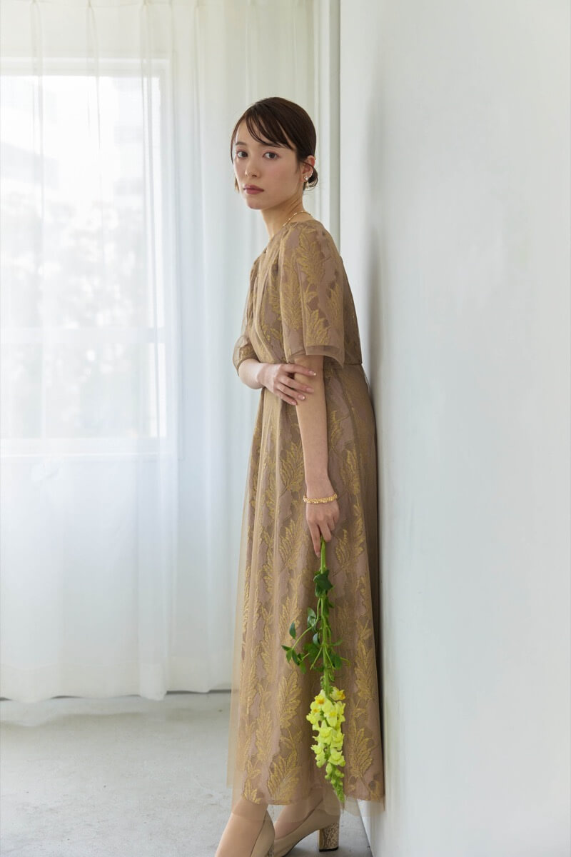 ピンクのラメジャガードドレスの商品画像1