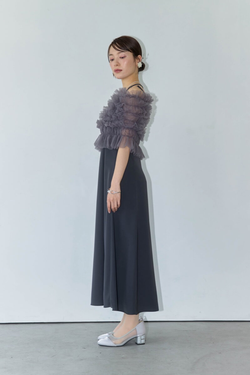 ダークグレーのシャーリングチュールトップス付きドレスの商品画像3 ダークグレーのシャーリングチュールトップス付きドレスの商品画像3