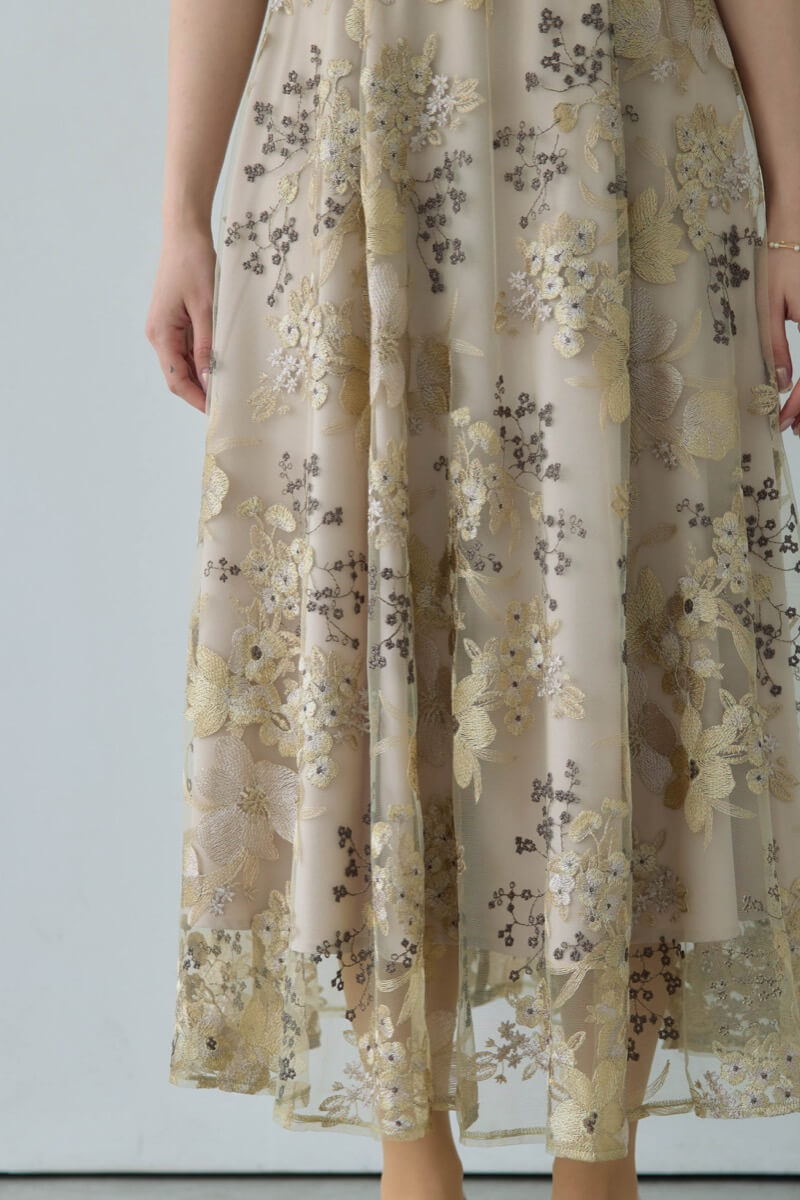 イエローのフラワーエンブロイダリードレスの商品画像6