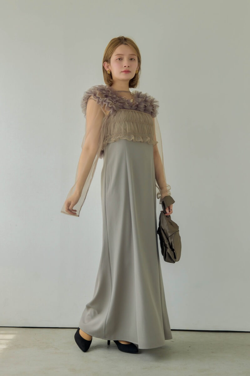 ベージュのMany wayチュールドレスの商品画像2