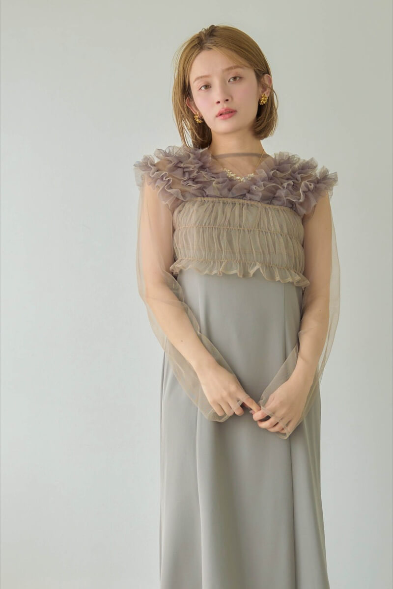 ベージュのMany wayチュールドレスの商品画像8