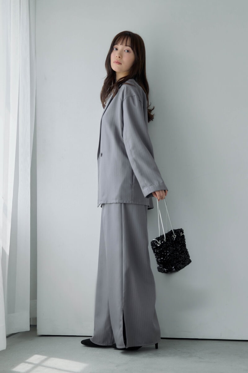 グレーのジャケット付きオールインワンの商品画像3