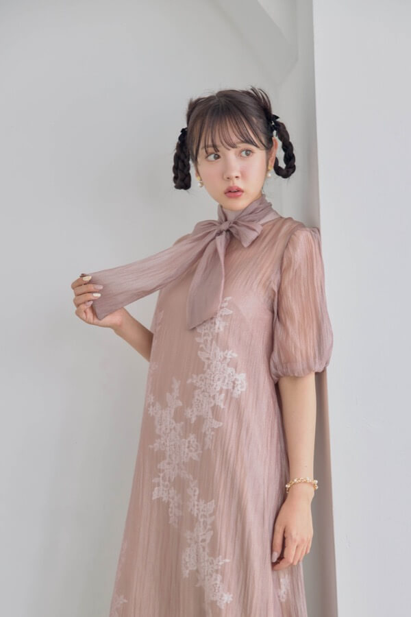 ピンクベージュのバックリボンシアーオーガンジードレス | J by blue | M~マタニティ | A-3008