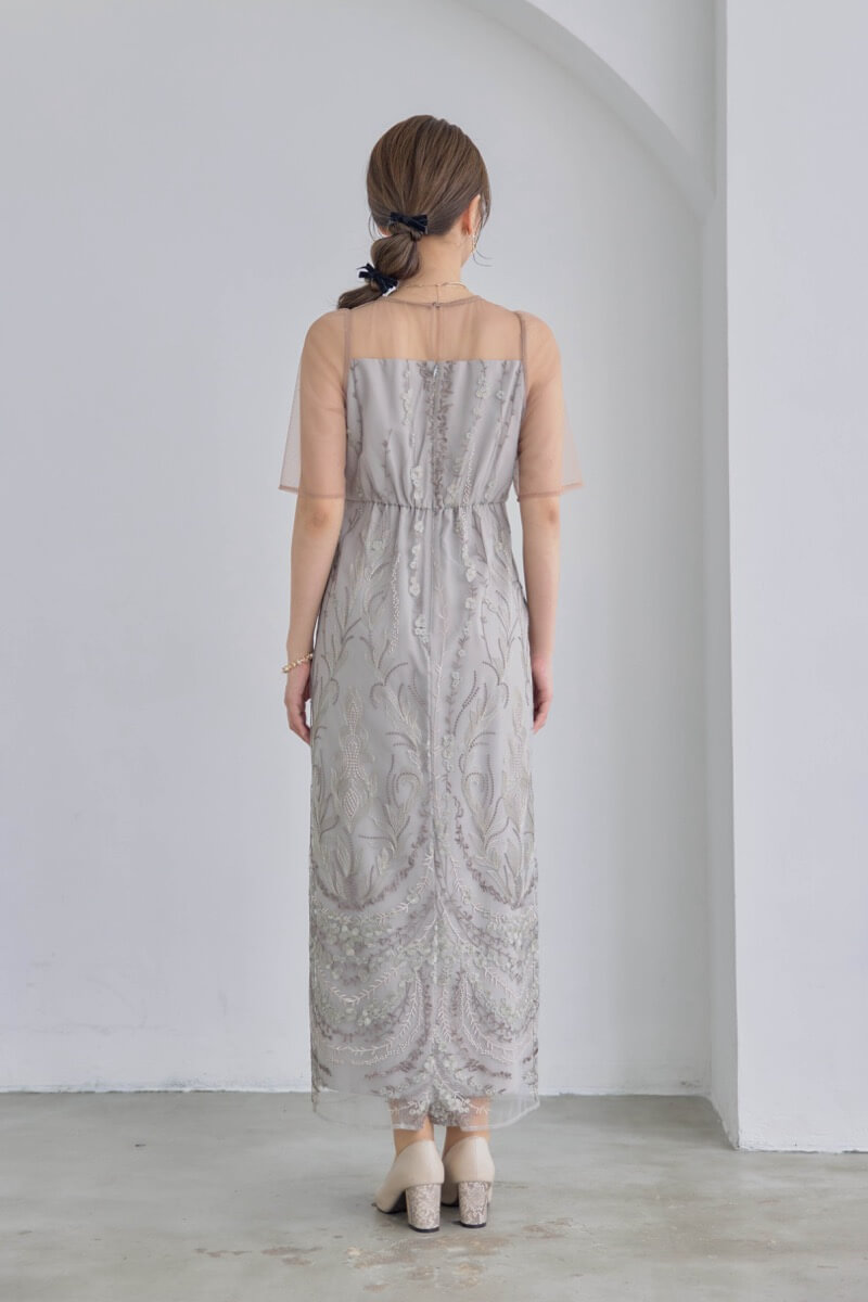 ベージュのマルチケープ付きIラインドレスの商品画像9 ベージュのマルチケープ付きIラインドレスの商品画像9