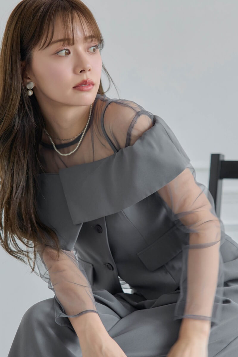 グレーのMulti wayトップスセットパンツドレスの商品画像1 グレーのMulti wayトップスセットパンツドレスの商品画像1