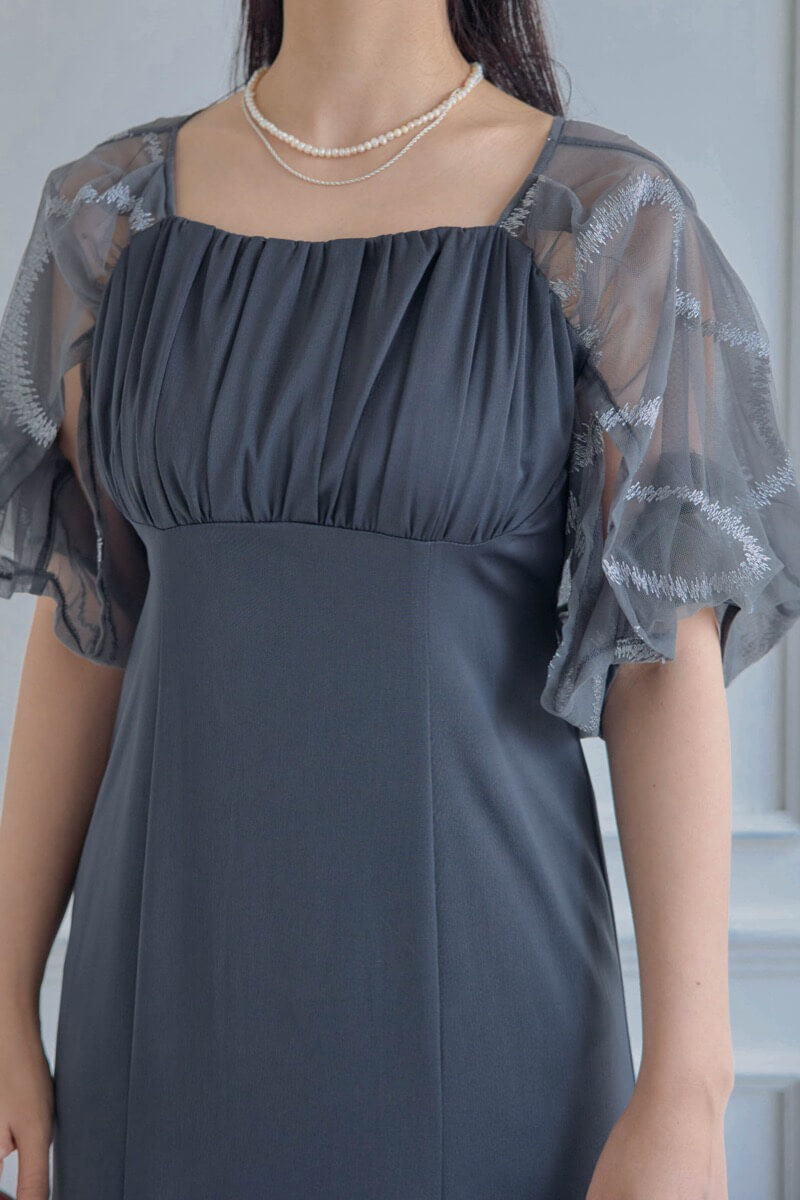 グレーのグラフィティスリーブドレスの商品画像5