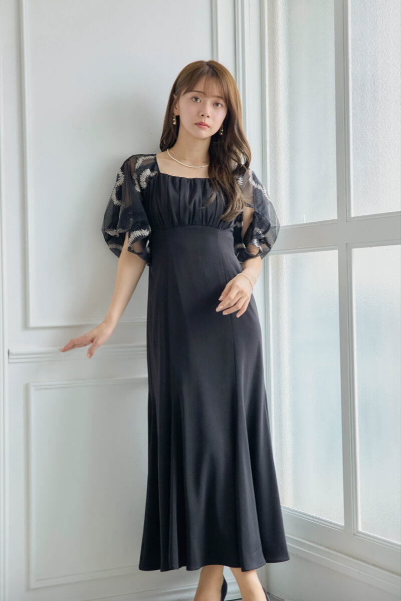 ブラックのグラフィティスリーブドレスの商品画像11