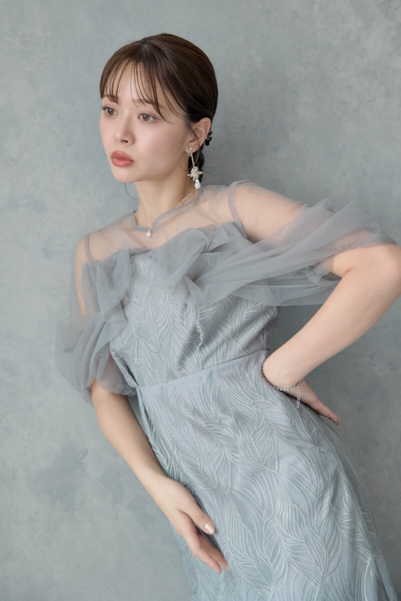 グレーのトルナードペンシルドレスの商品画像11