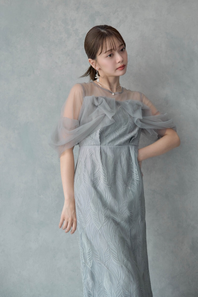 グレーのトルナードペンシルドレスの商品画像9