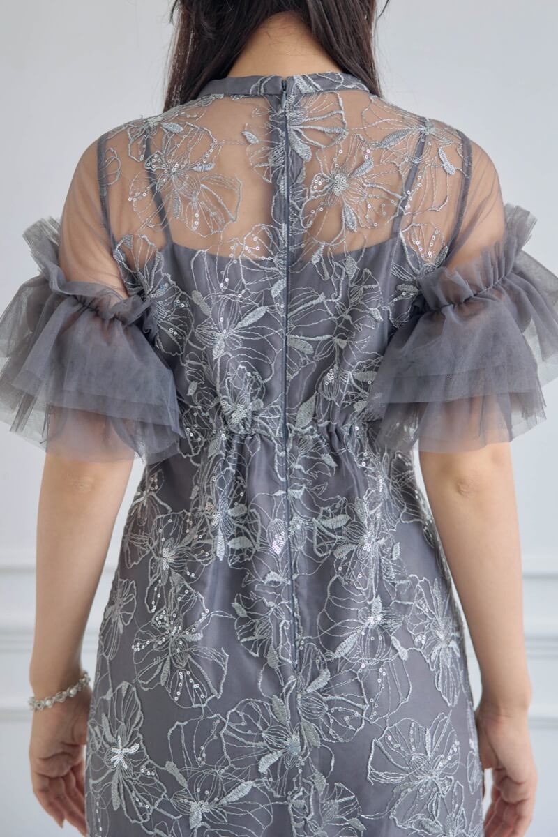 チャコールのスパンコール刺繍レースドレスの商品画像6