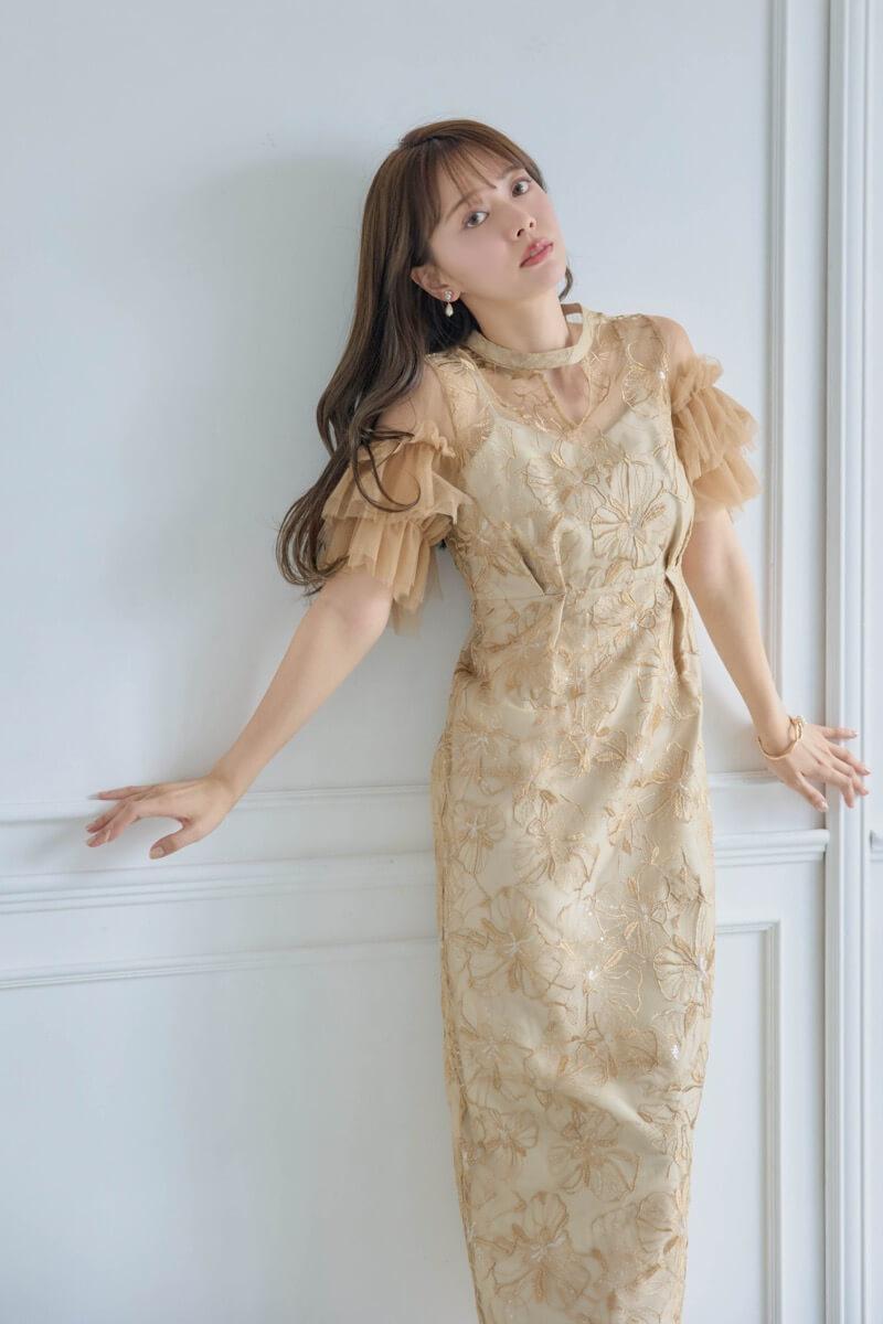 イエローのスパンコール刺繍レースドレスの商品画像10