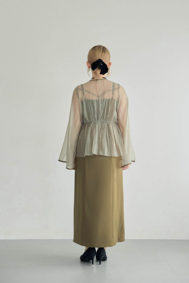 カーキのフリルトップス付きドレスの商品画像4