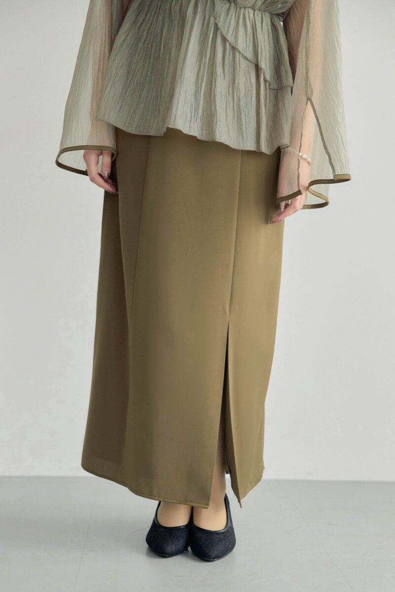 カーキのフリルトップス付きドレスの商品画像7