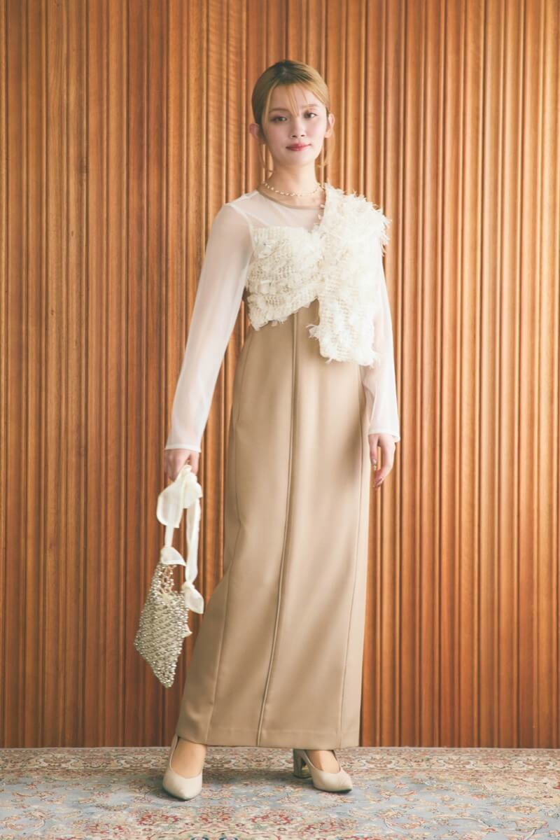 ベージュのフリンジグリッターノットドレスの商品画像8