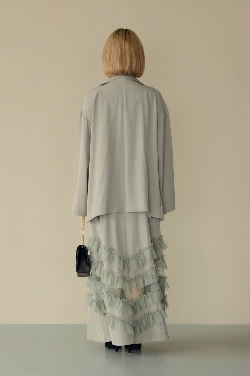 グレージュのトランスペアレントヘムセットアップドレスの商品画像4