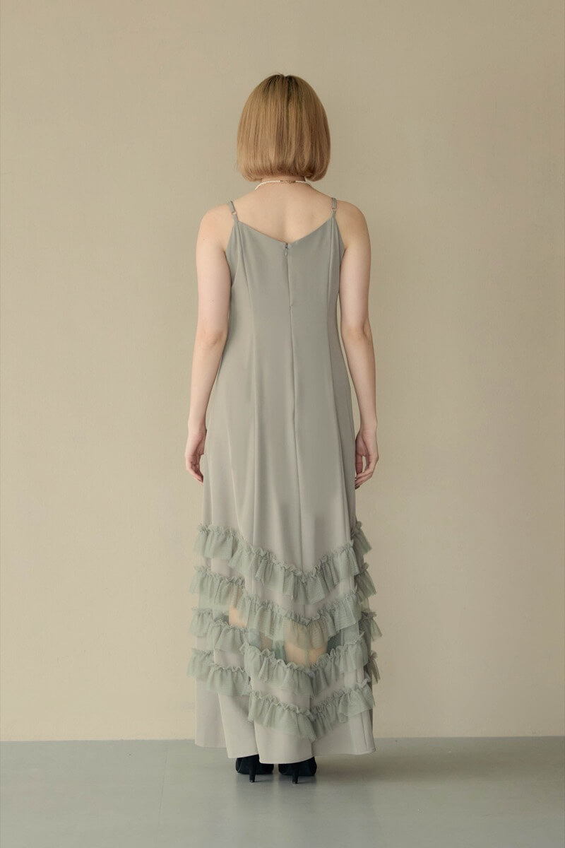 グレージュのトランスペアレントヘムセットアップドレスの商品画像8