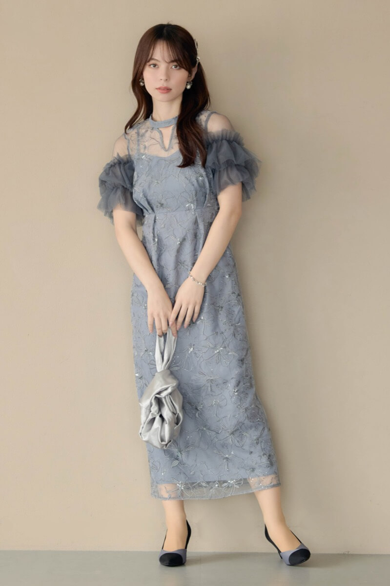 ブルーグレーのスパンコール刺繍レースドレスの商品画像10