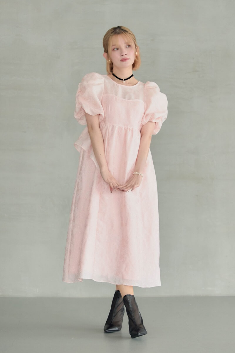 ピンクのバブルスリーブジャガードドレスの商品画像10